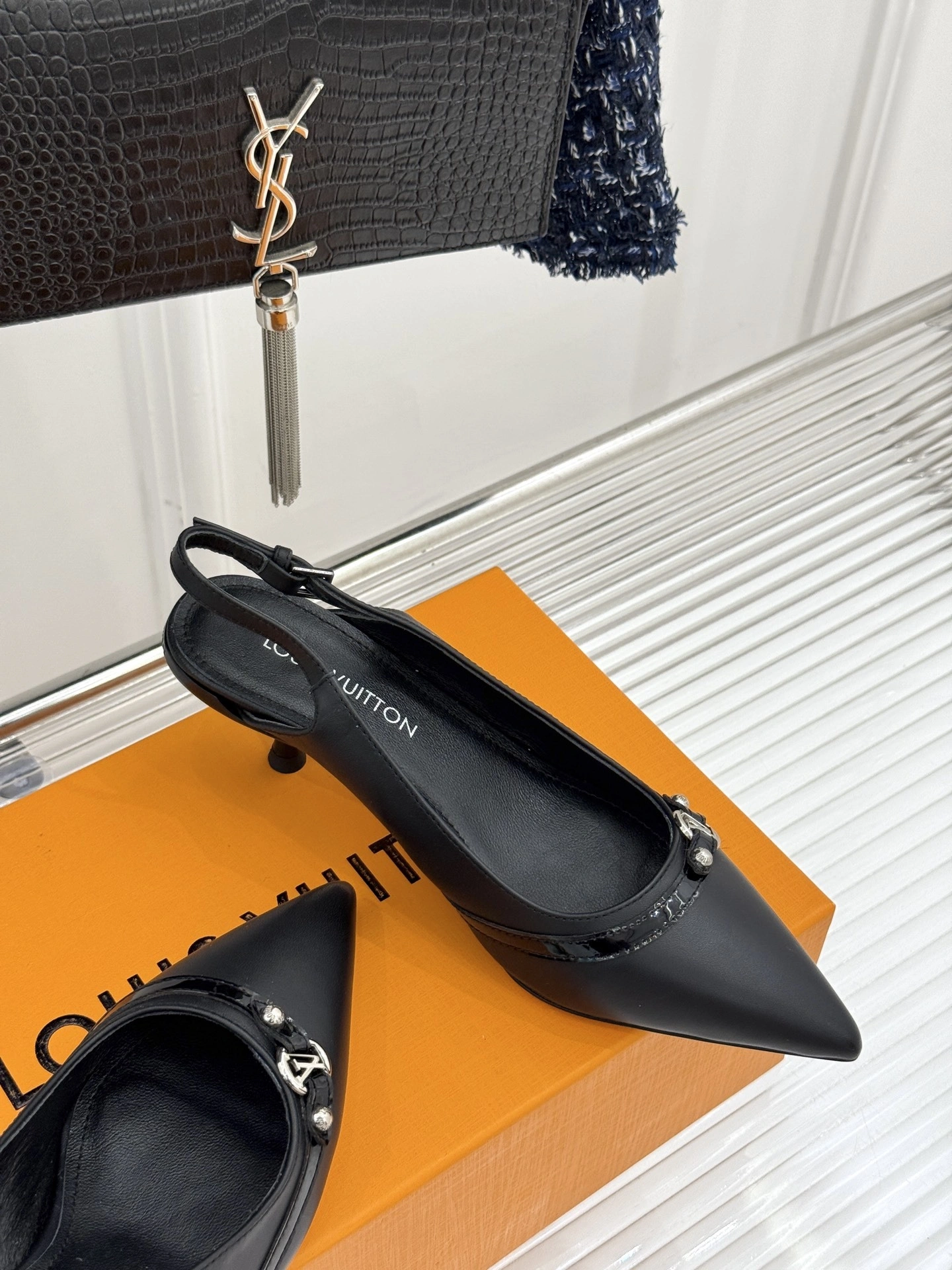COCO-- 8V 1AGZIA Heel height：5.5CM Calfskin sheepskin item:E-X158C1827